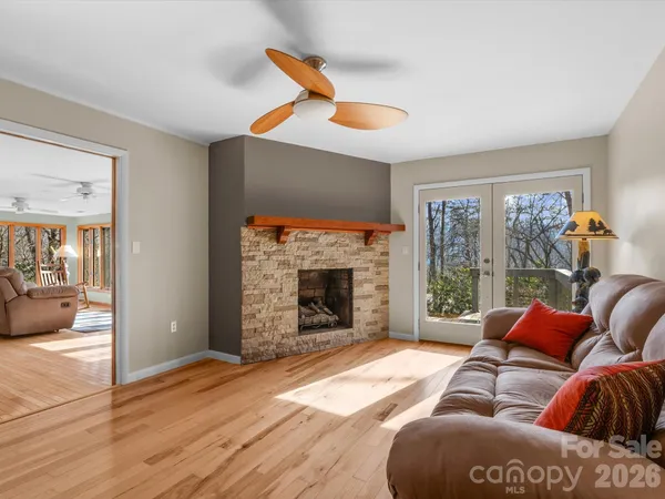 $525,000 | 200 Canterbury Road, Cullowhee, NC 28723