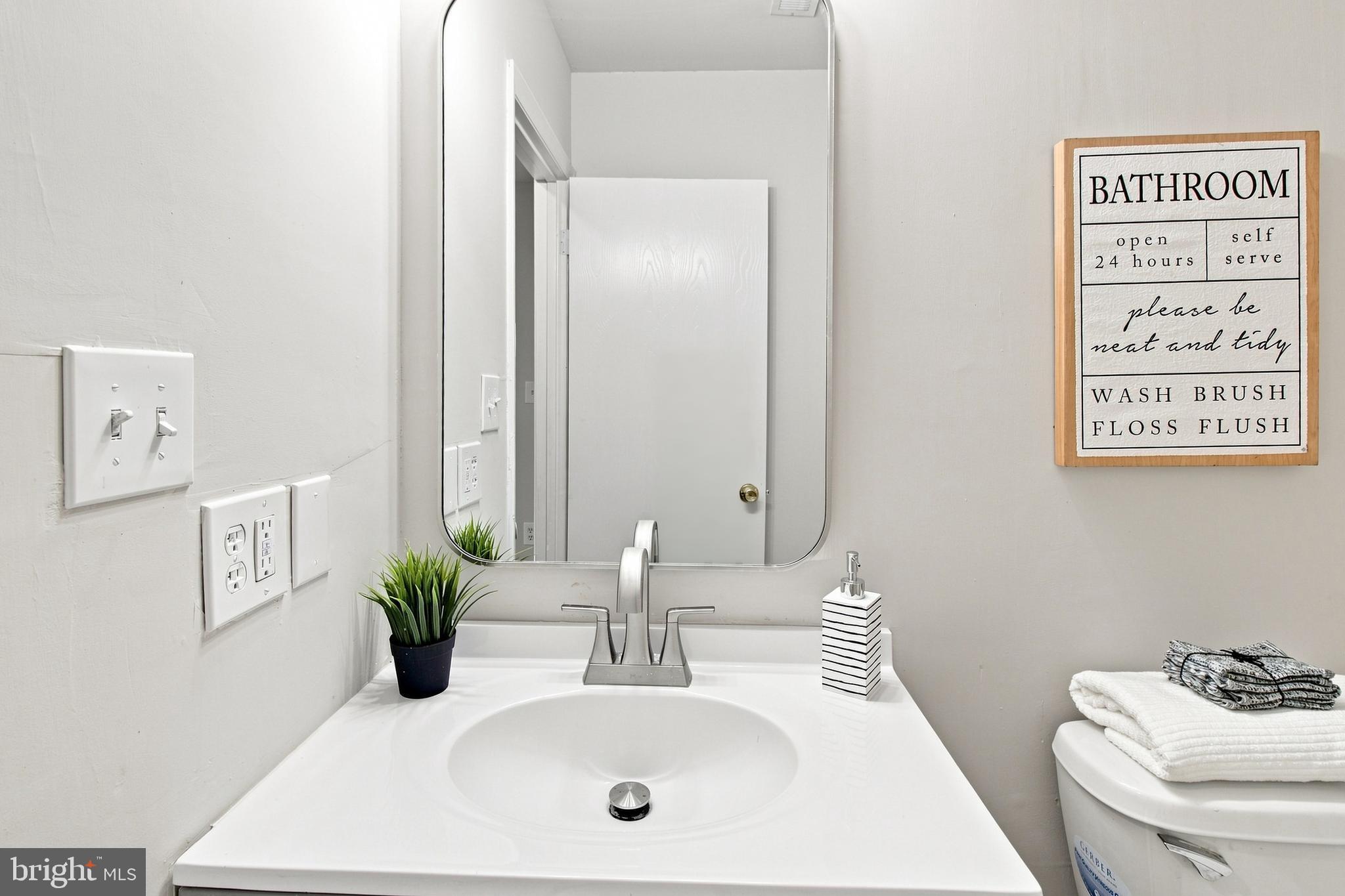 2516 Maple Road Baltimore, MD 21219 - Photo 26 of 42 Gallery Image 26