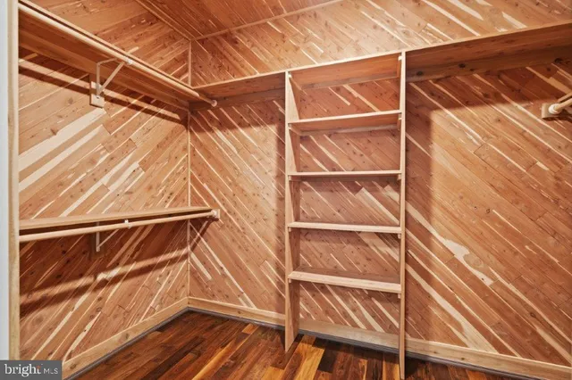 a view of an outdoor space