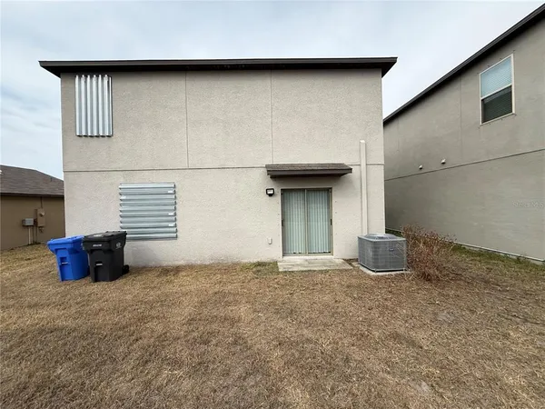 a view of an outdoor space