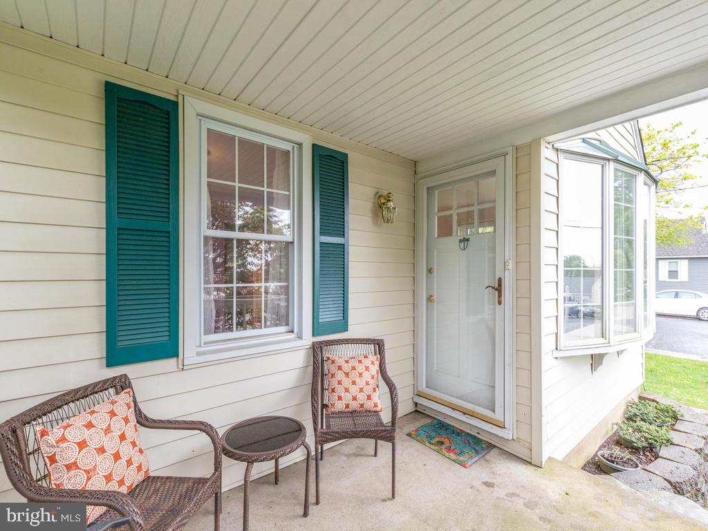 313 Charles Road Linthicum, MD 21090 - Photo 3 of 35