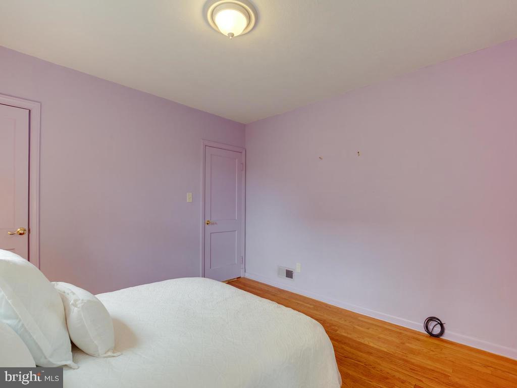 313 Charles Road Linthicum, MD 21090 - Photo 23 of 35