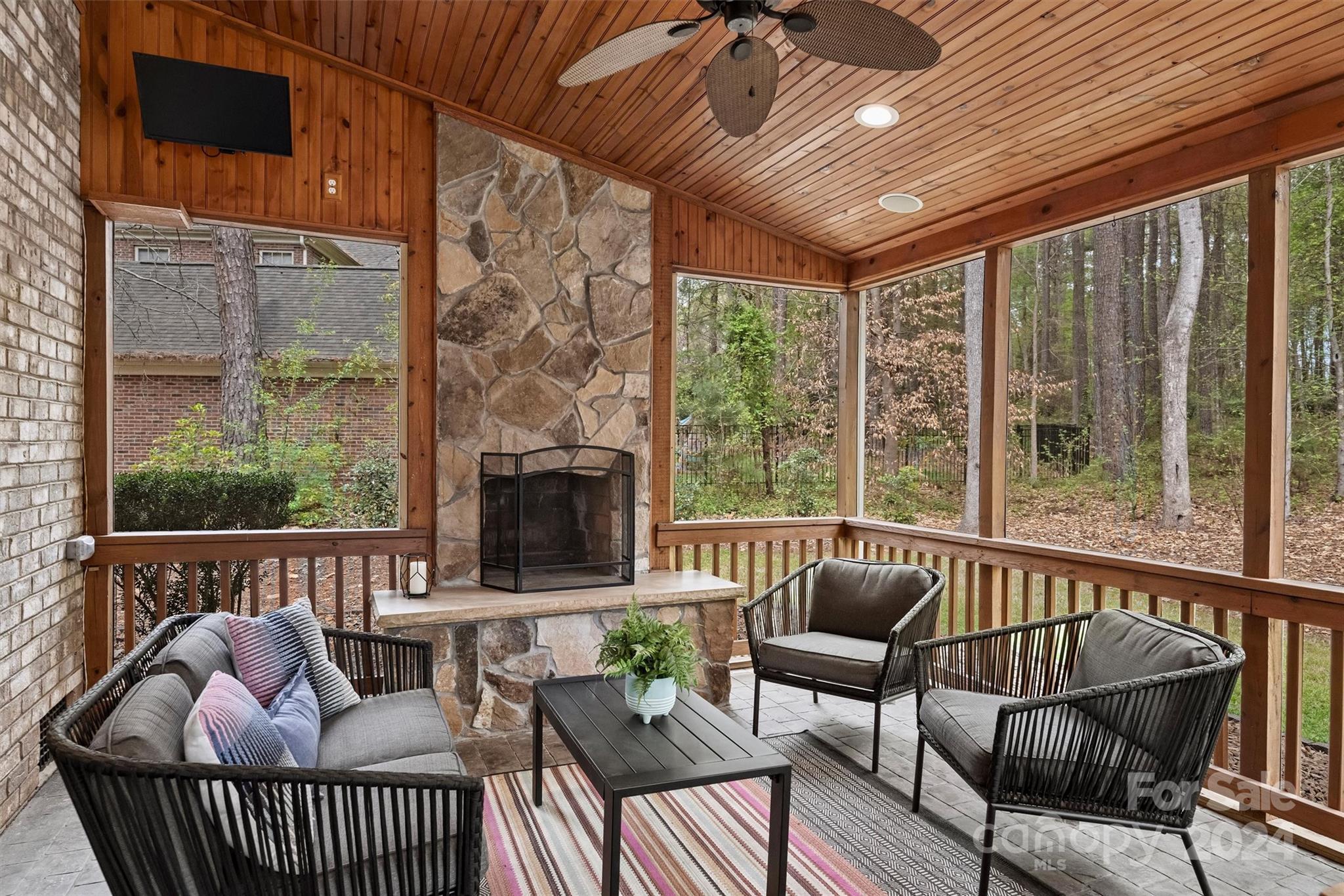 7019 Montgomery Road Lake Wylie, SC 29710 - Photo 38 of 48 a balcony with furniture