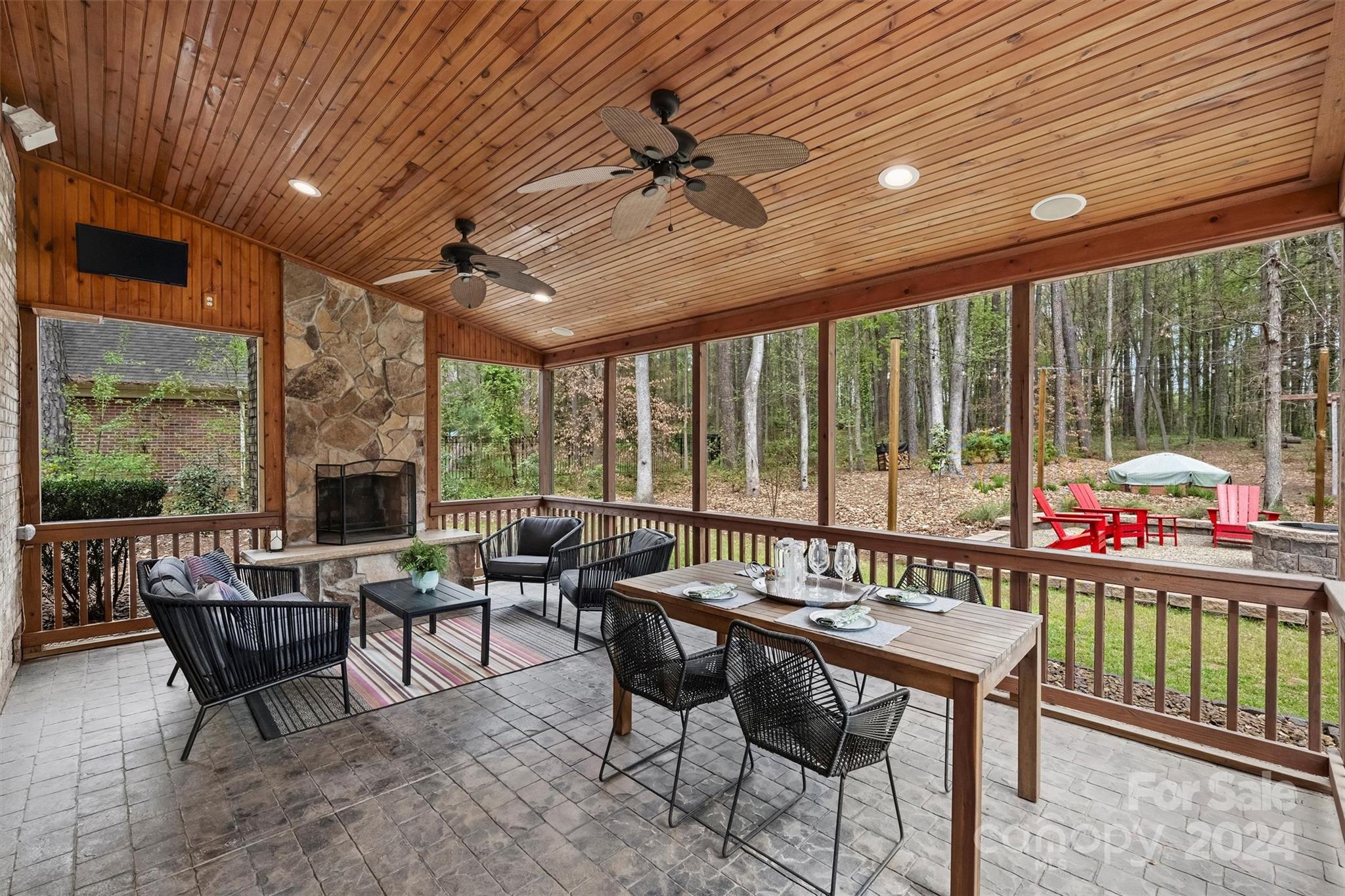 7019 Montgomery Road Lake Wylie, SC 29710 - Photo 40 of 48 a outdoor space with furniture