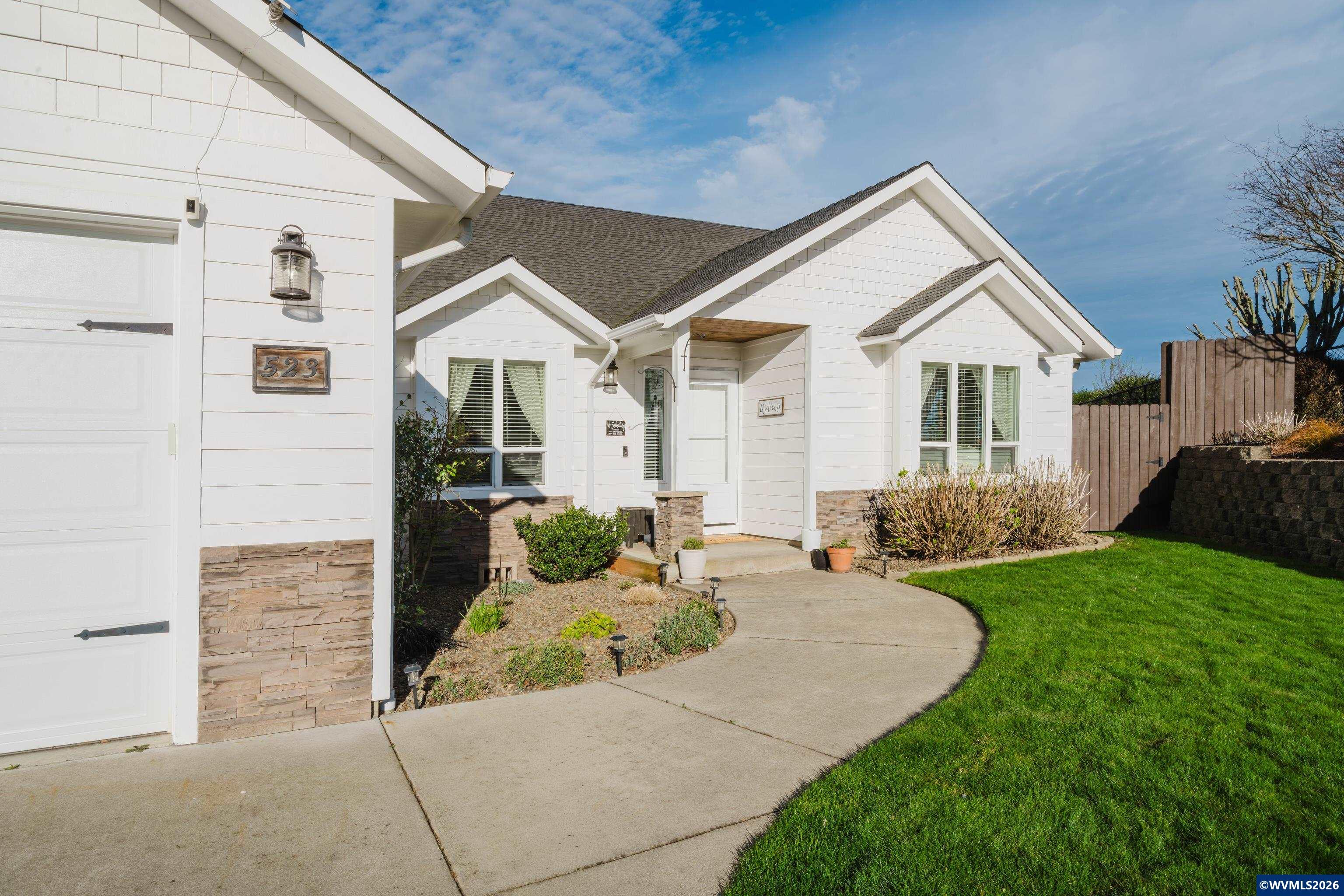 523 Northwest Harold Street Sublimity, OR 97385 - Photo 2 of 50