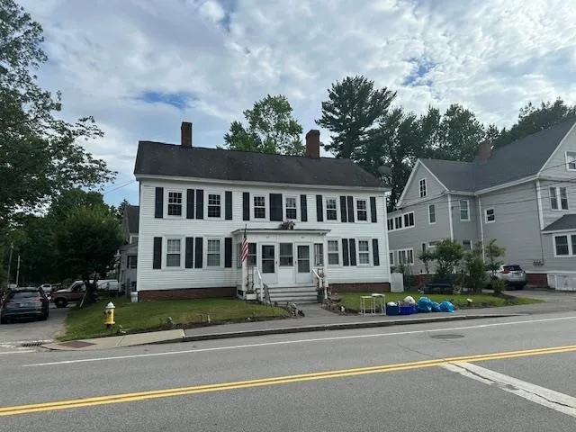 $1,975 | 64 Main Street, Unit 3, Exeter, NH 03833