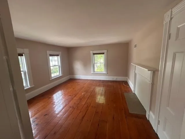 $1,975 | 64 Main Street, Unit 3, Exeter, NH 03833