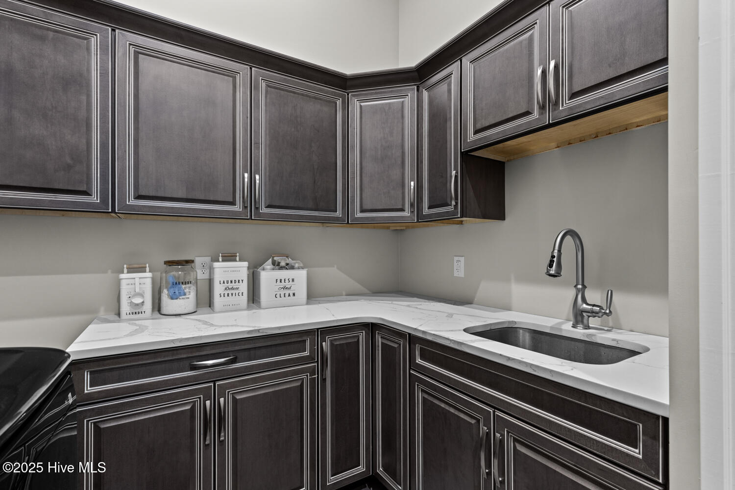 5976 Gum Branch Road Jacksonville, NC 28546 - Photo 58 of 96 Laundry room