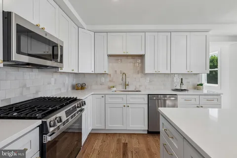 $725,000 | 232 East 6th Avenue, Conshohocken, PA 19428