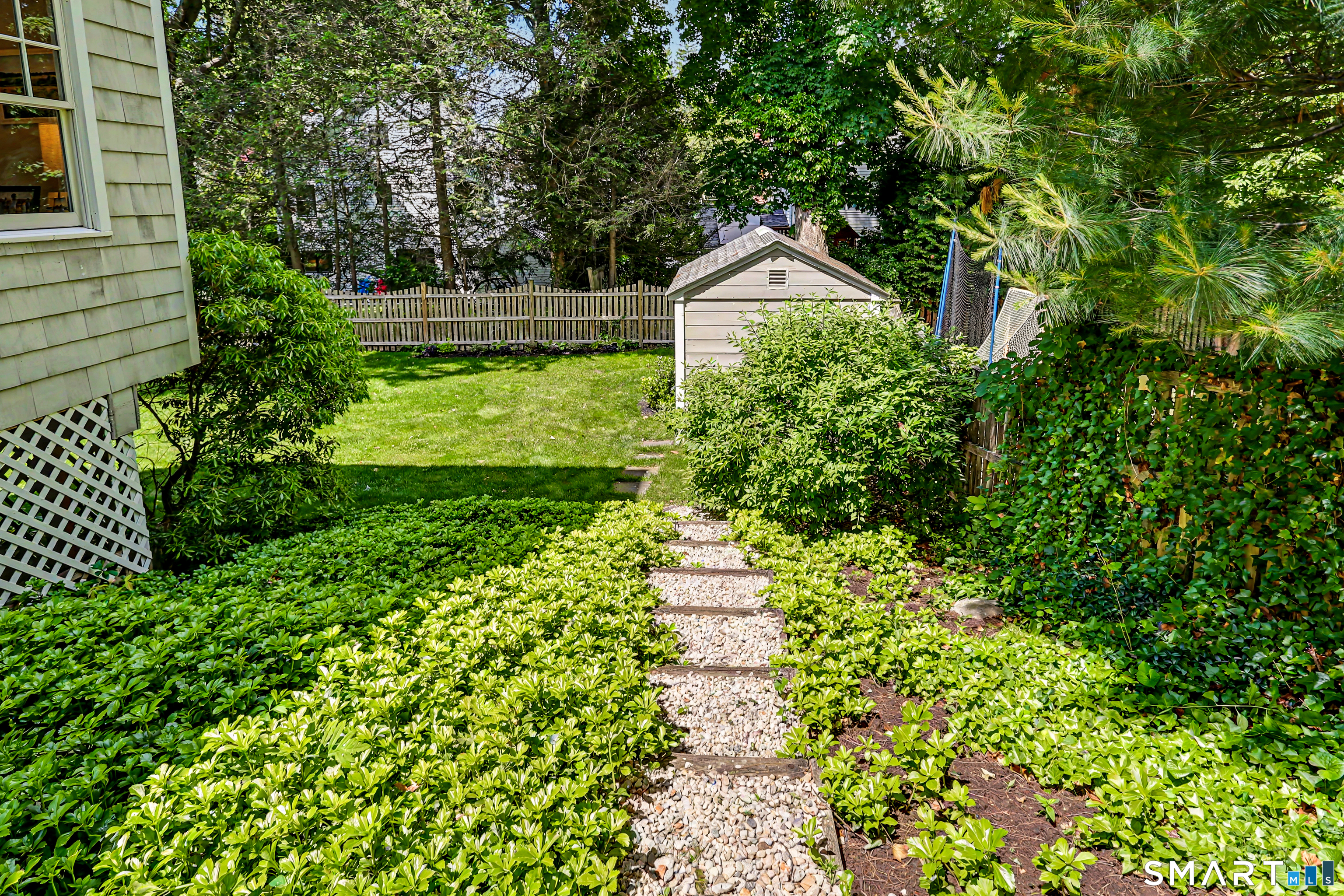 33 Walmsley Road Darien, CT 06820 - Photo 29 of 37
