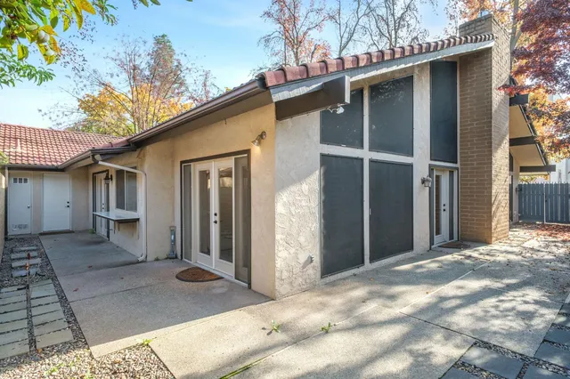 $455,000 | 5554 North El Adobe Drive, Fresno, CA 93711