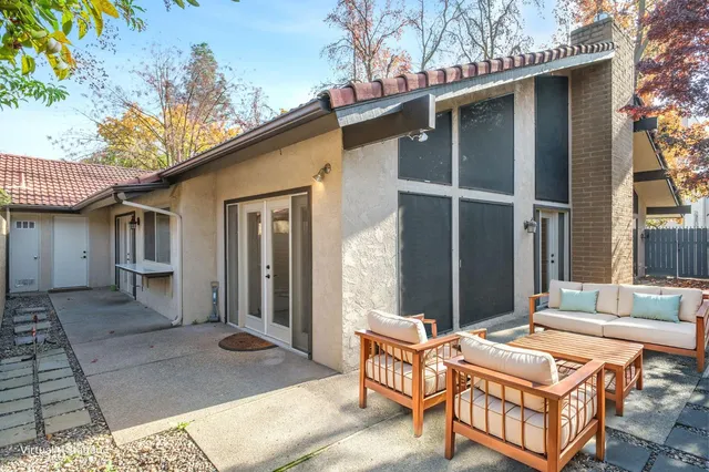 $455,000 | 5554 North El Adobe Drive, Fresno, CA 93711