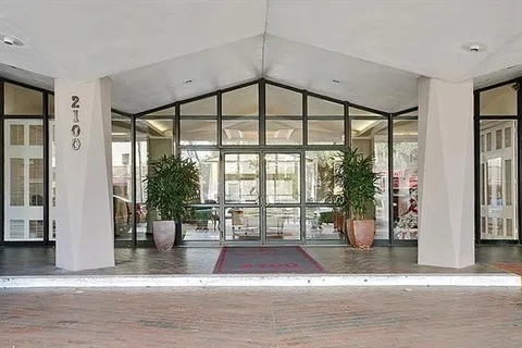 $670,000 | 2100 St Charles Avenue, Unit 7 MN, New Orleans, LA 70130