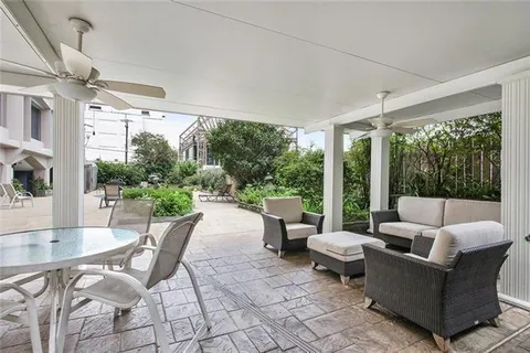 $670,000 | 2100 St Charles Avenue, Unit 7 MN, New Orleans, LA 70130