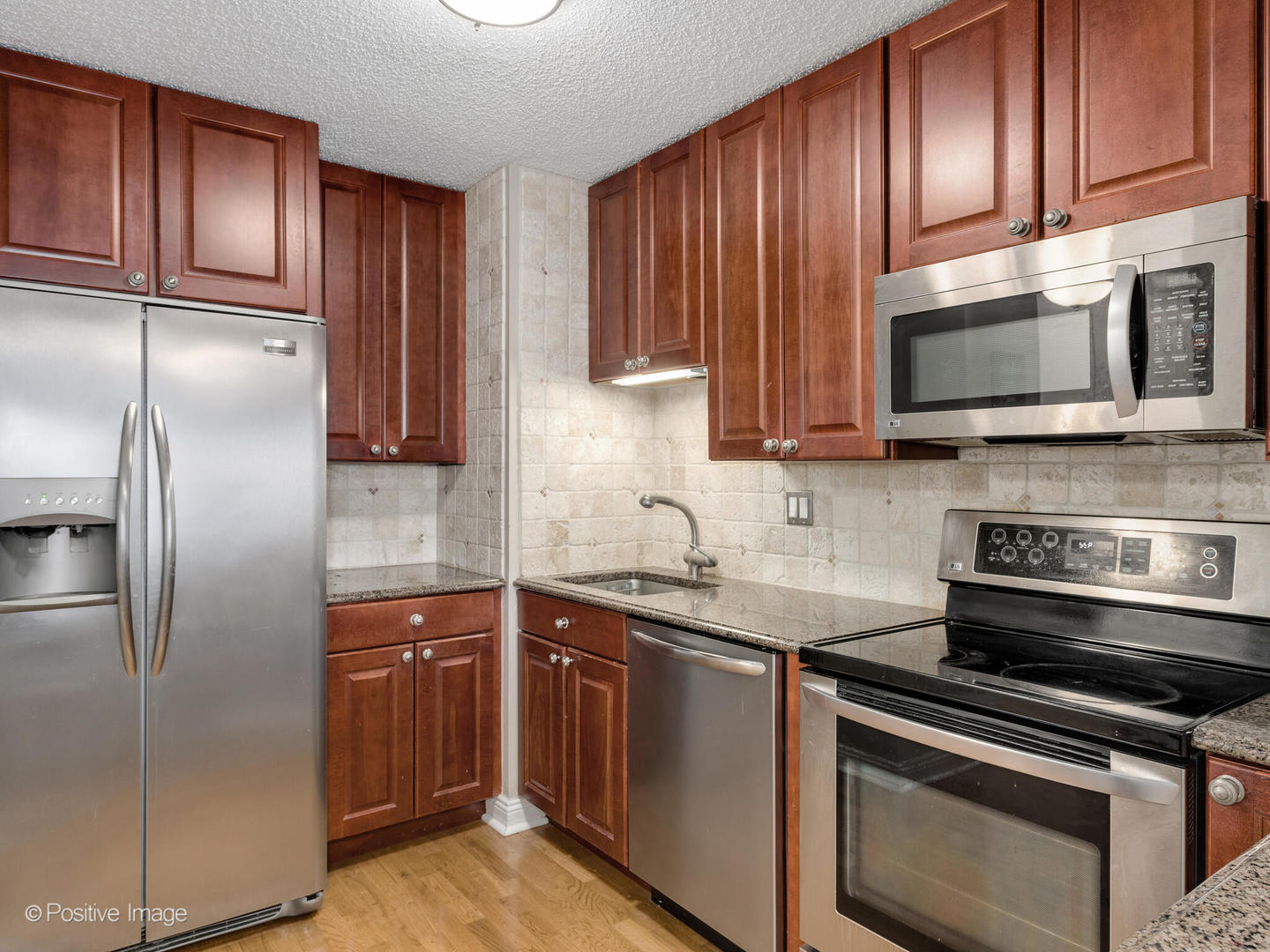 111 West Maple Street, Unit 1303 Chicago, IL 60610 - Photo 11 of 22
