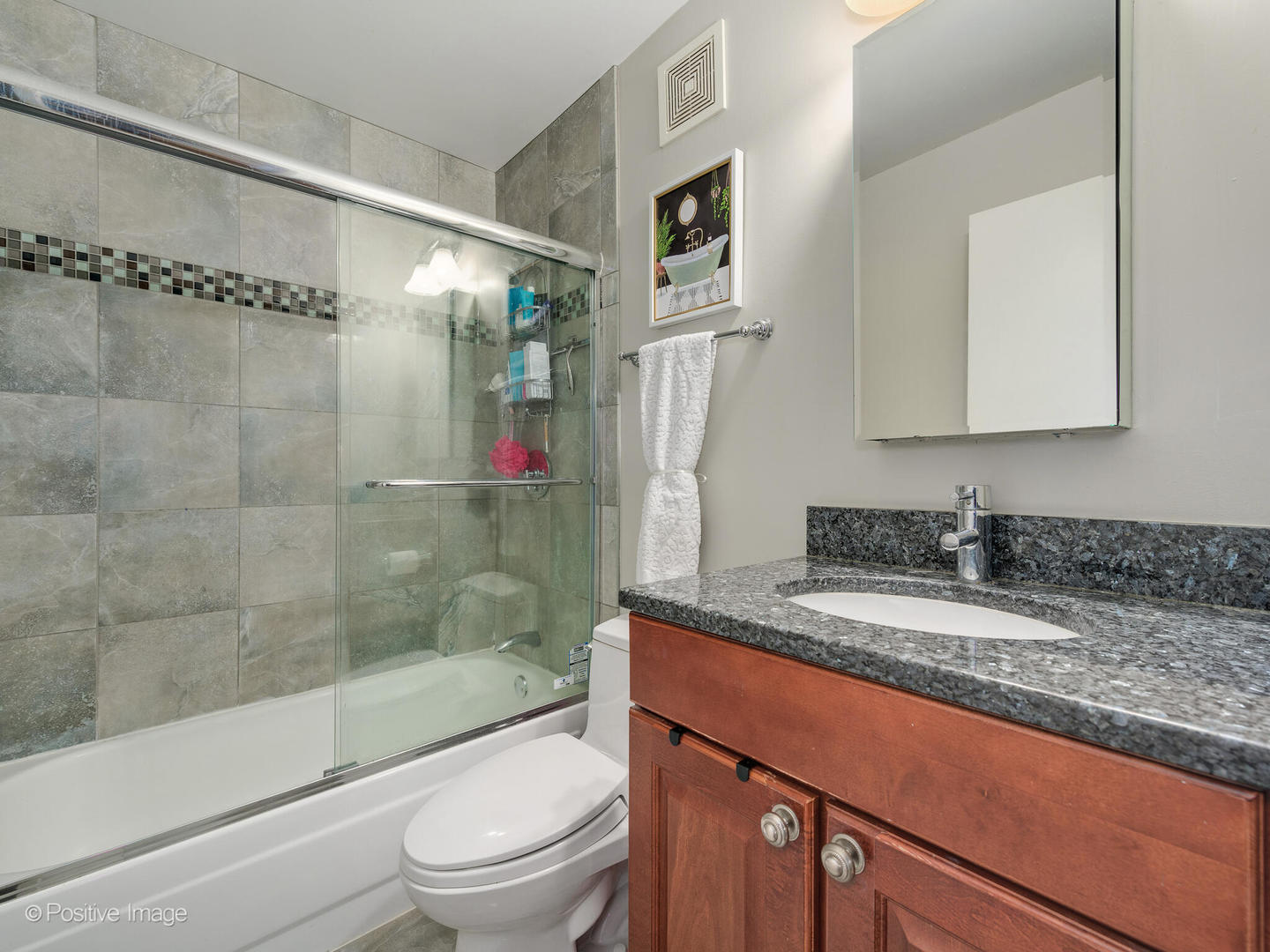 111 West Maple Street, Unit 1303 Chicago, IL 60610 - Photo 16 of 22