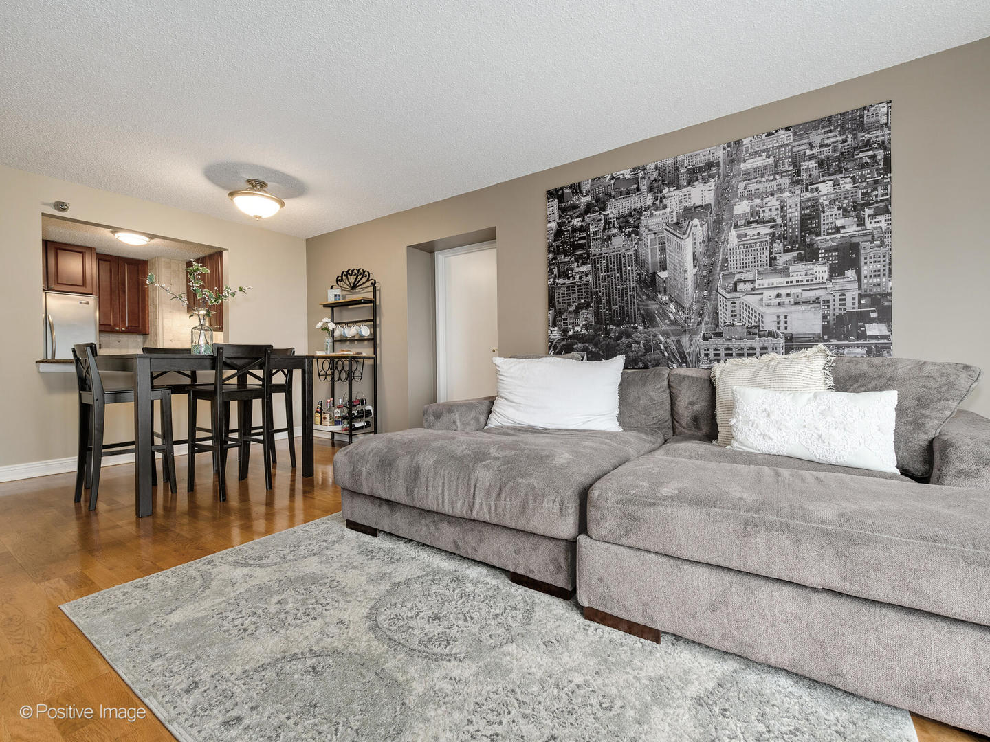 111 West Maple Street, Unit 1303 Chicago, IL 60610 - Photo 8 of 22