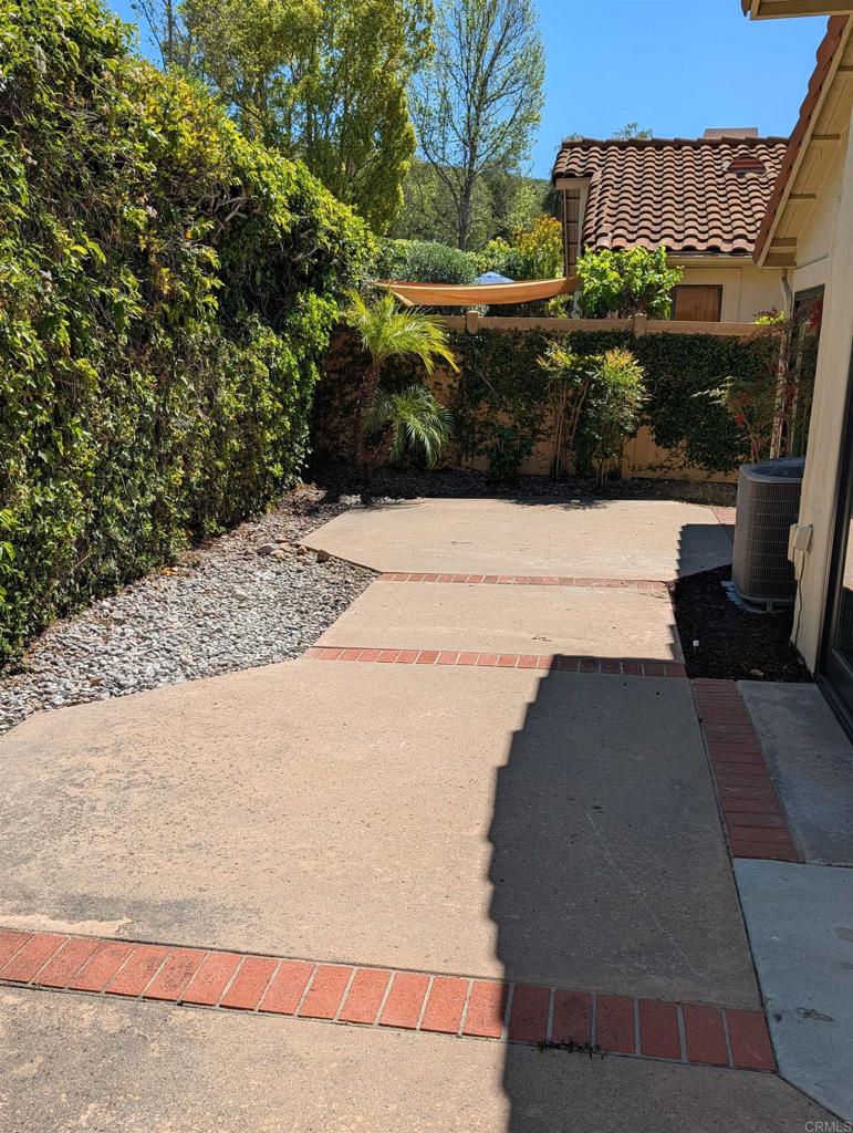 3752 Aries Escondido, CA 92025 - Photo 3 of 12