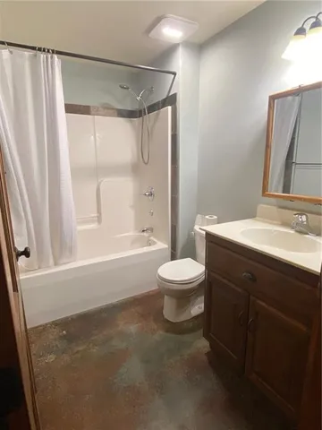 $245,000 | 3018 South 24th Street, St. Joseph, MO 64503