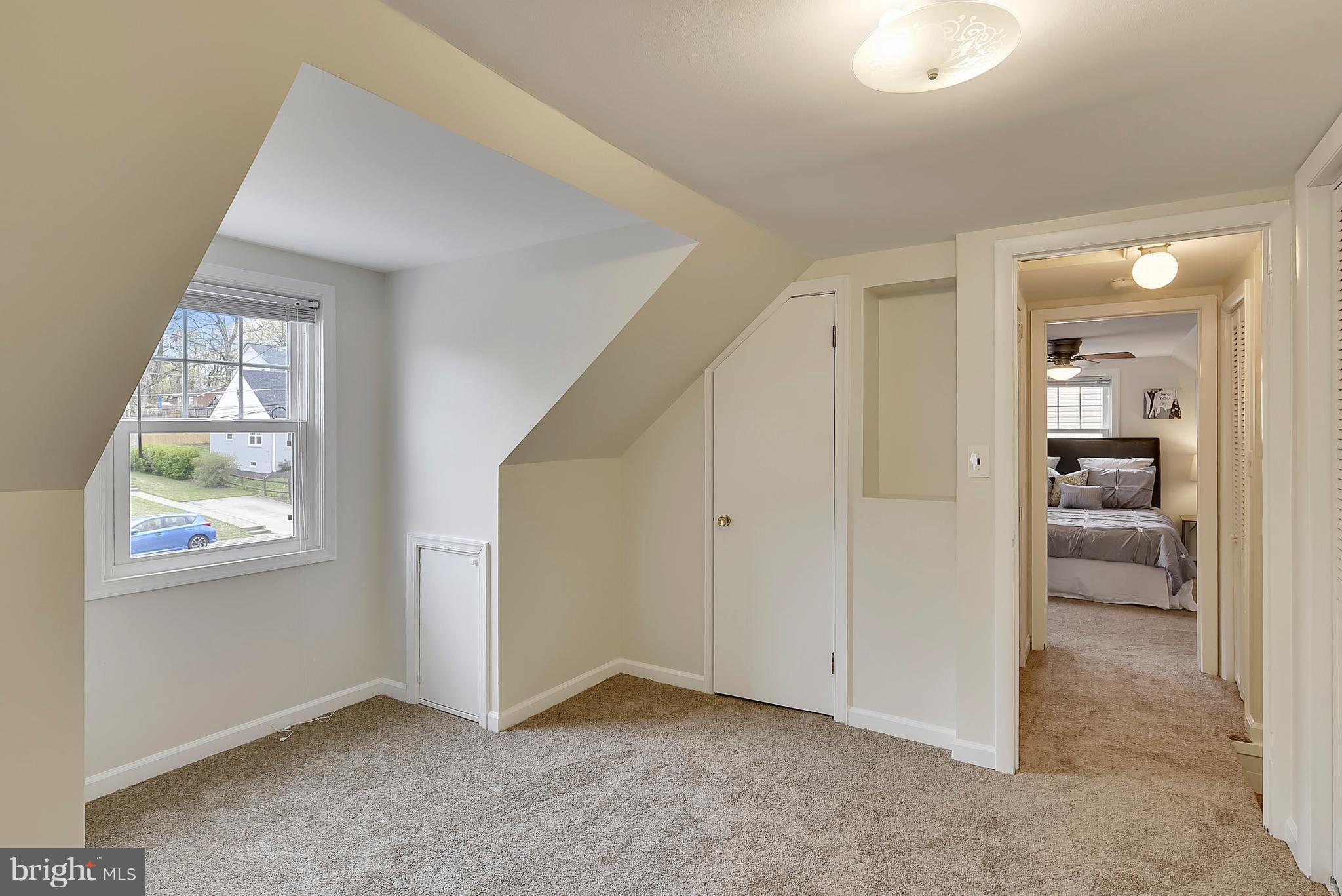 2916 Irvington Road Falls Church, VA 22042 - Photo 16 of 30 Upper level bedroom 2