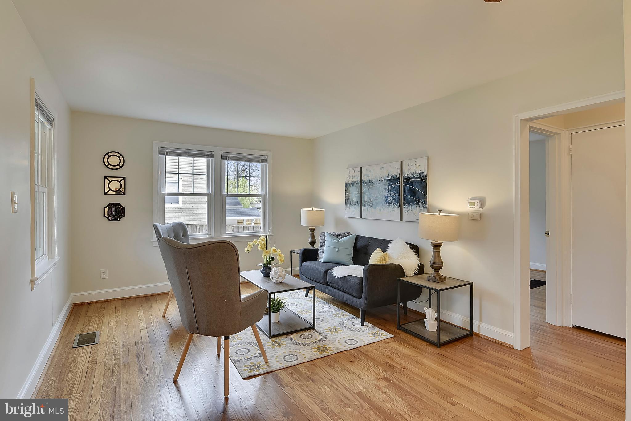 2916 Irvington Road Falls Church, VA 22042 - Photo 4 of 30 Beautiful hardwood floors