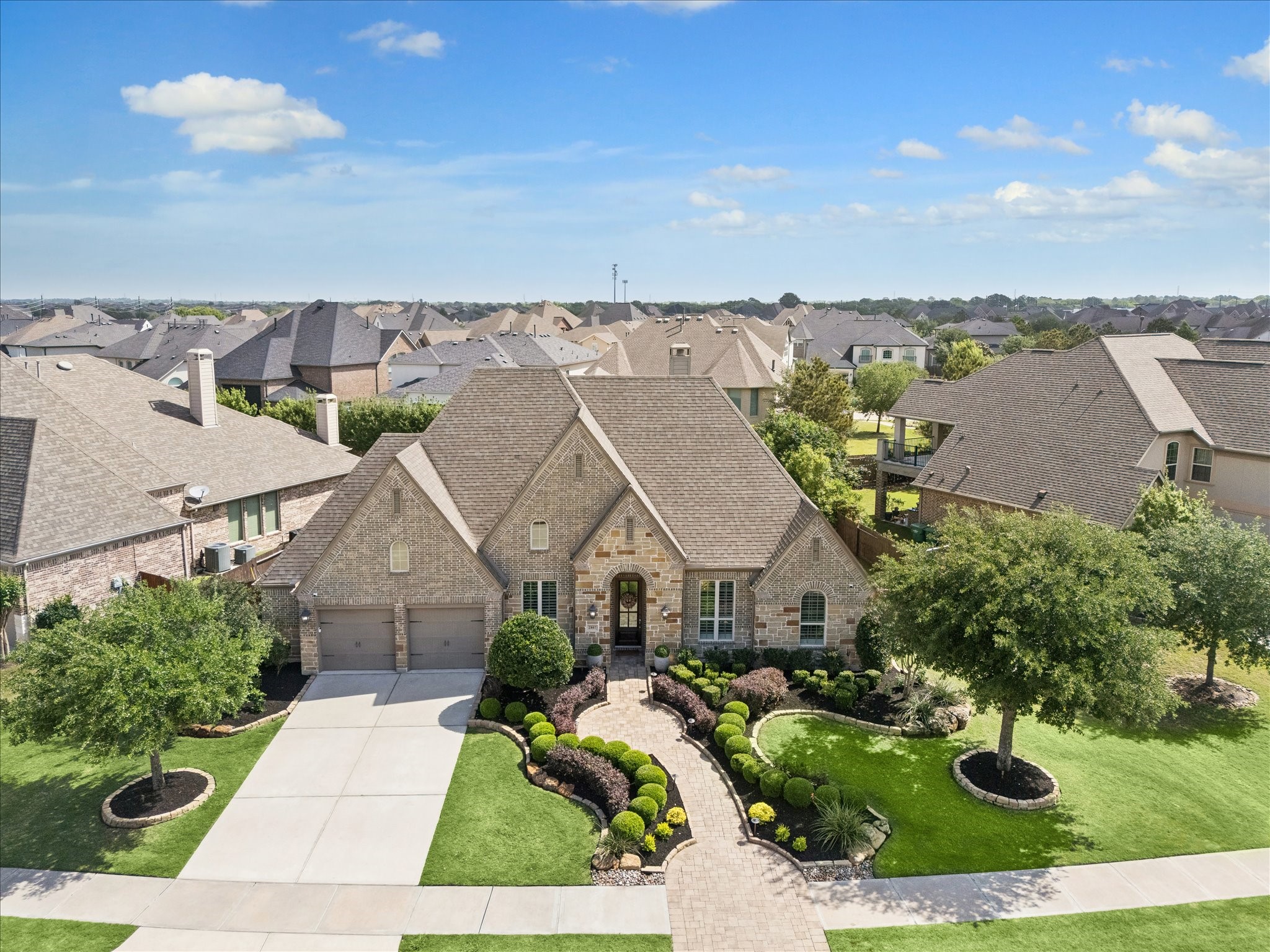 2807 Mayfield Ridge Lane Katy, TX 77494 - Photo 3 of 50 an aerial view of a house