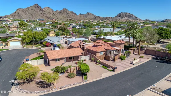 $698,000 | 1448 East Royal Palm Road, Phoenix, AZ 85020