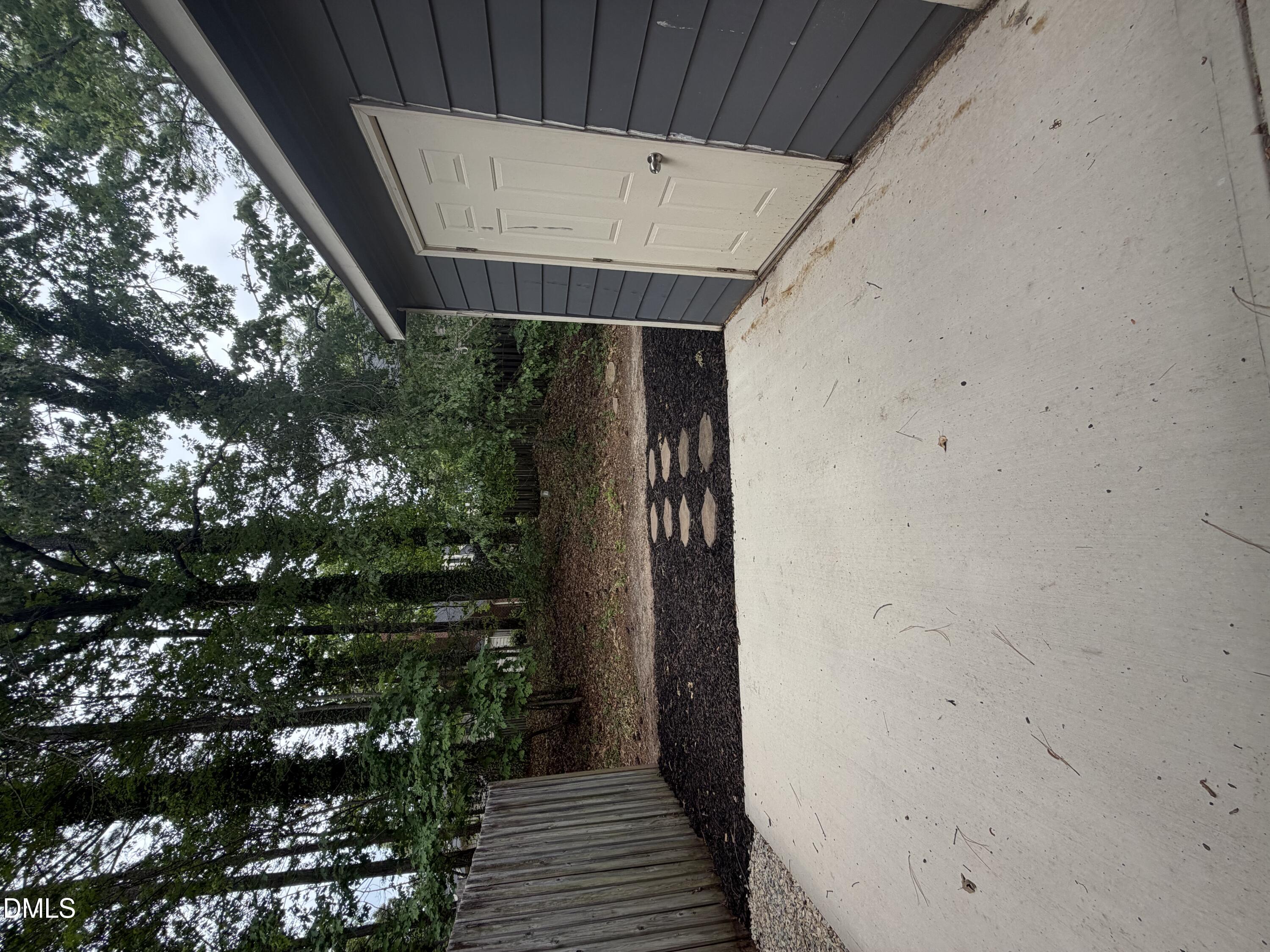 5551 Hamstead Crossing Raleigh, NC 27612 - Photo 11 of 11 IMG_2484