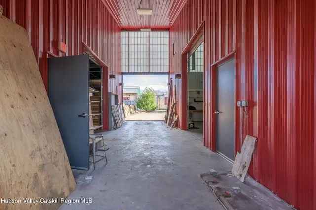 a view of a storage & utility room