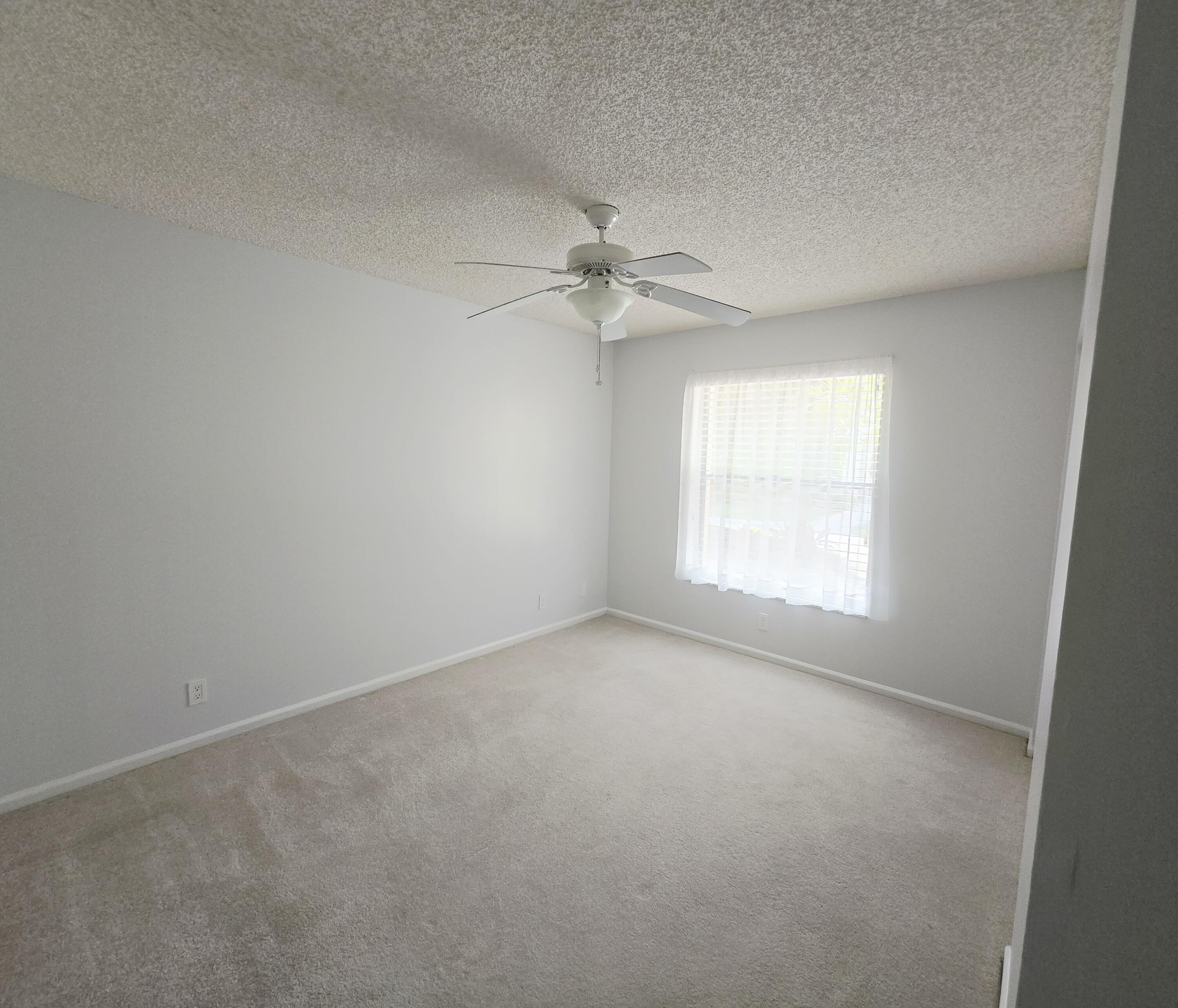 841 Southwest South River Drive, Unit 102 Stuart, FL 34997 - Photo 4 of 26 1000021207