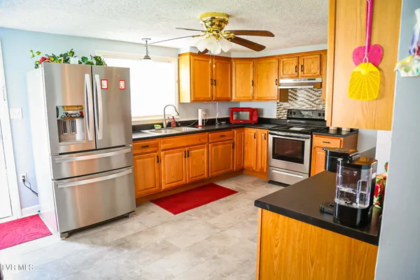$189,900 | 18 Old Quarry Road, Saltville, VA 24370