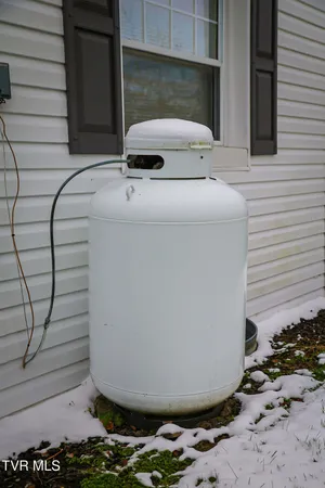 $189,900 | 18 Old Quarry Road, Saltville, VA 24370