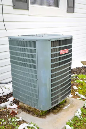 $189,900 | 18 Old Quarry Road, Saltville, VA 24370