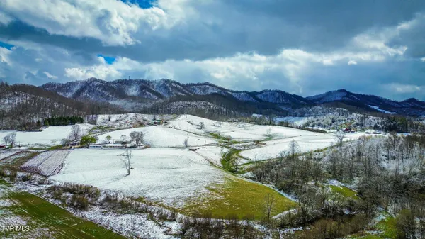 $189,900 | 18 Old Quarry Road, Saltville, VA 24370