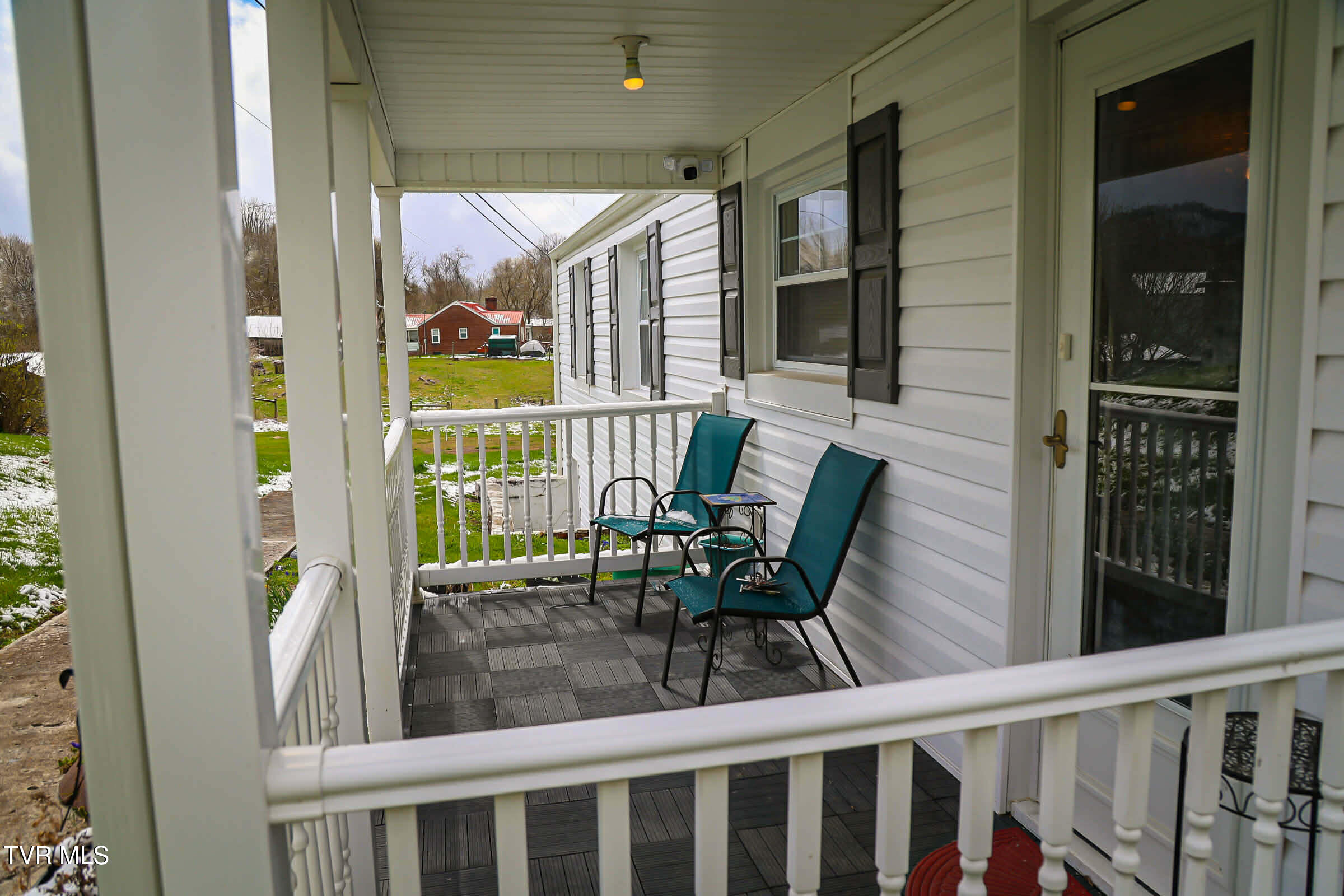 18 Old Quarry Road Saltville, VA 24370 - Photo 6 of 33 Messenger_creation_EB078998-8988-4445-9C