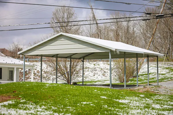 $189,900 | 18 Old Quarry Road, Saltville, VA 24370