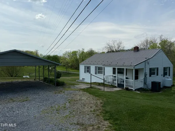 $189,900 | 18 Old Quarry Road, Saltville, VA 24370