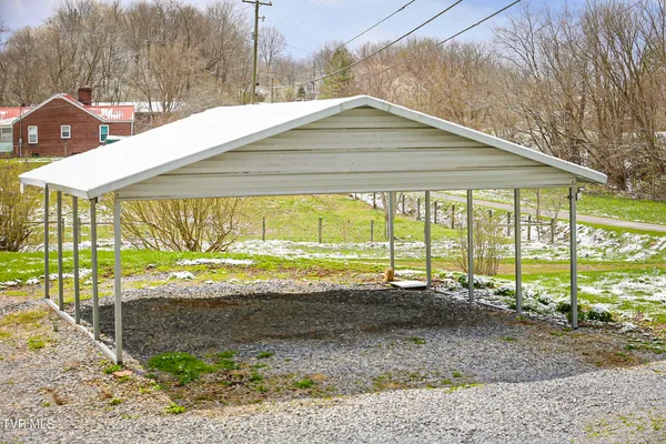 $189,900 | 18 Old Quarry Road, Saltville, VA 24370