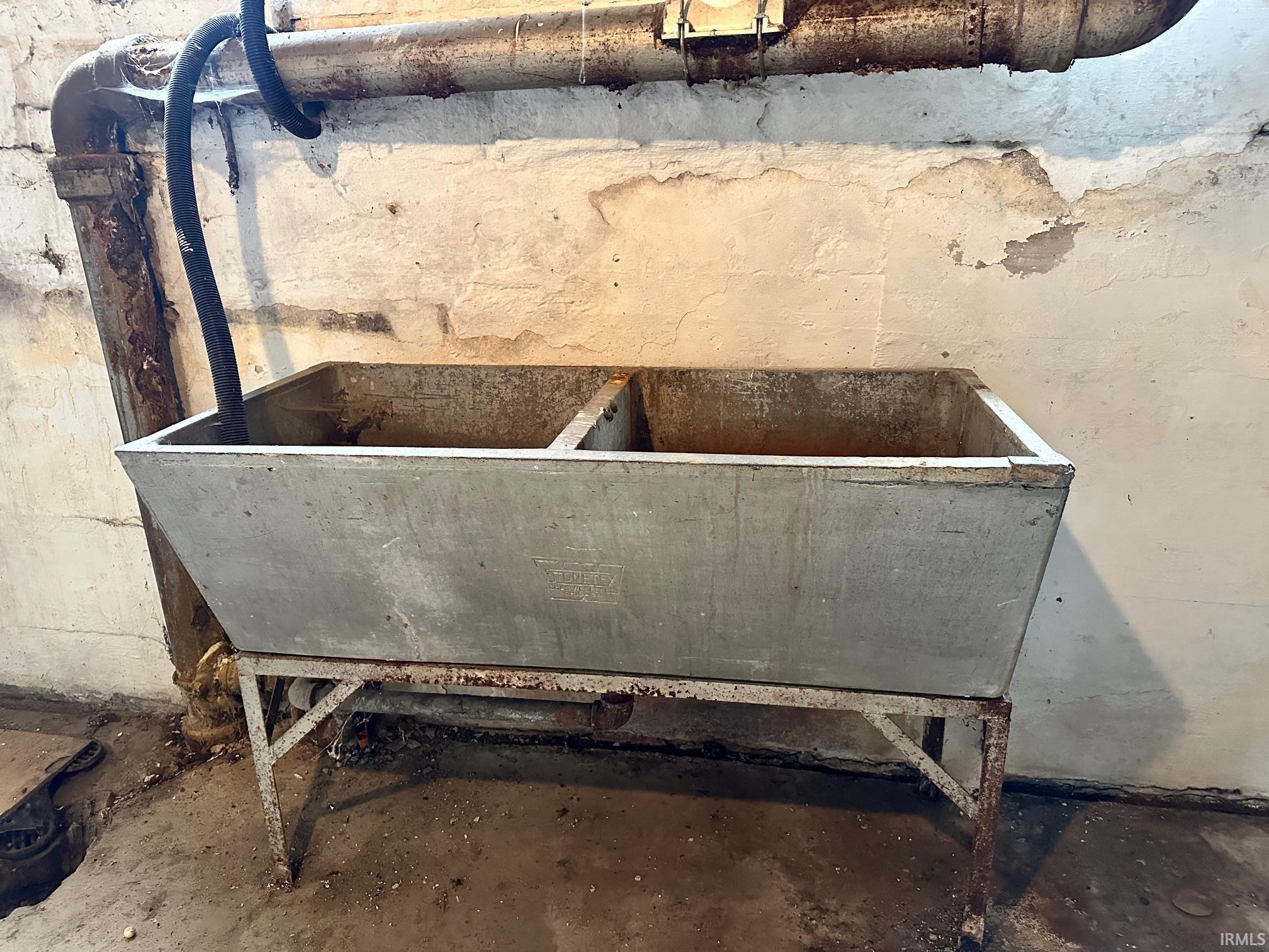 515 P Street Bedford, IN 47421 - Photo 22 of 26