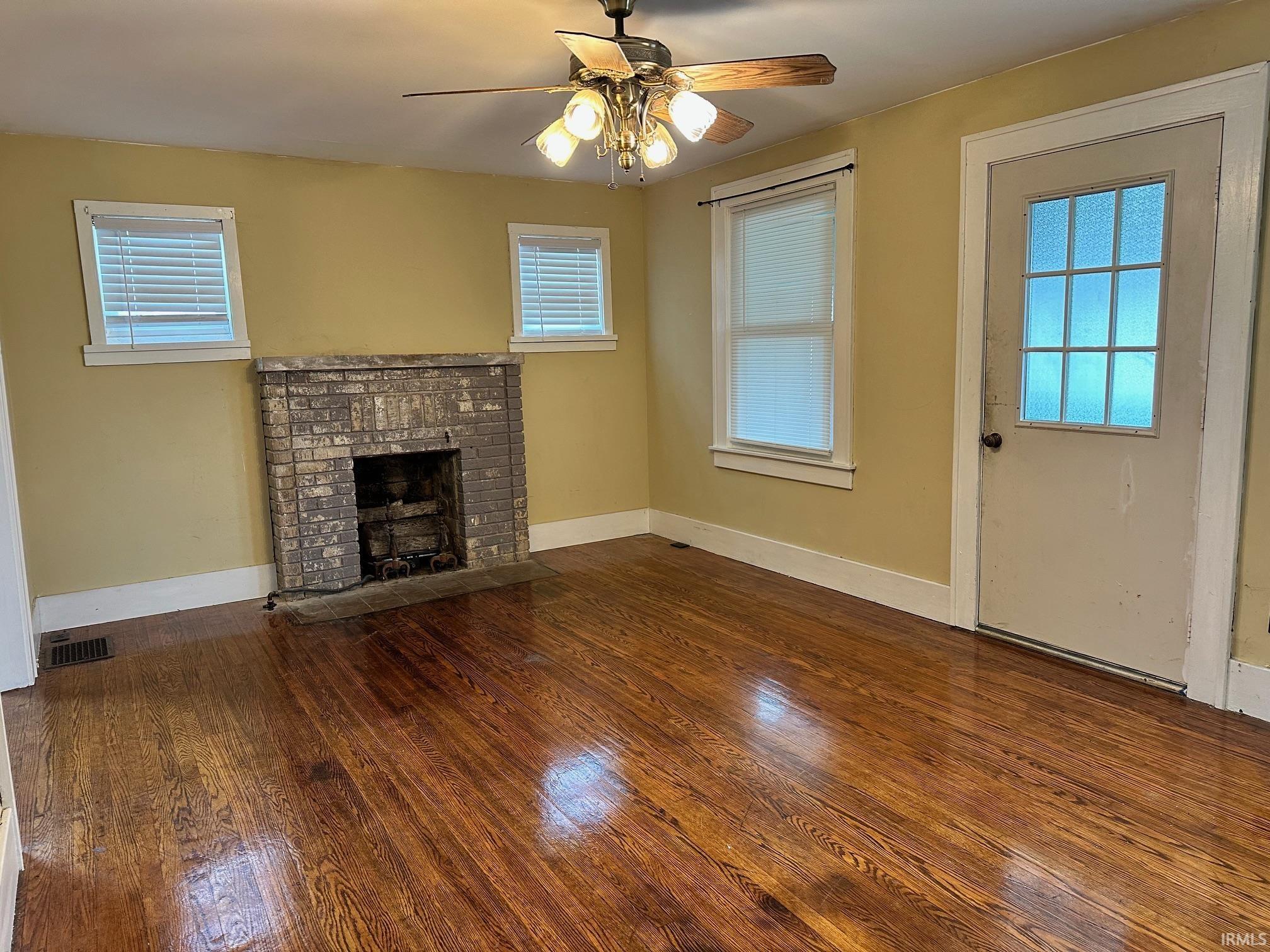 515 P Street Bedford, IN 47421 - Photo 5 of 26