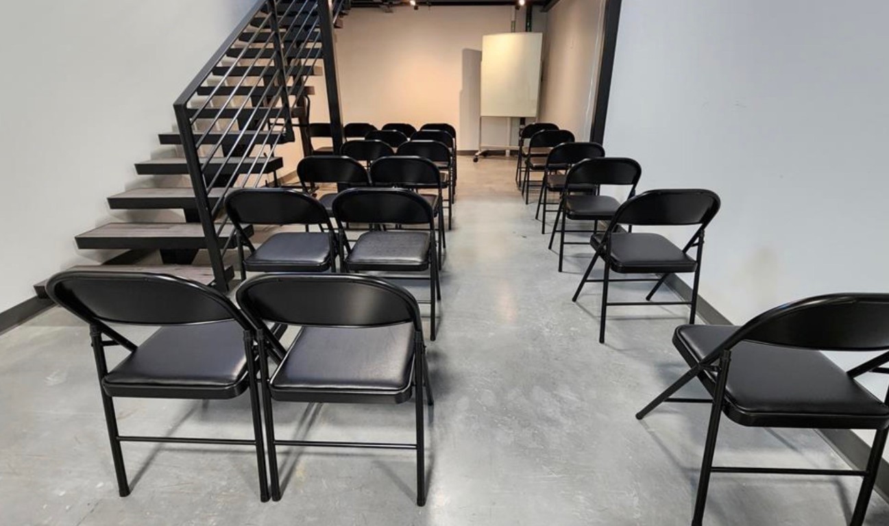 4229 North FM 620, Unit 309 Austin, TX 78734 - Photo 6 of 32 a table and chairs in a room