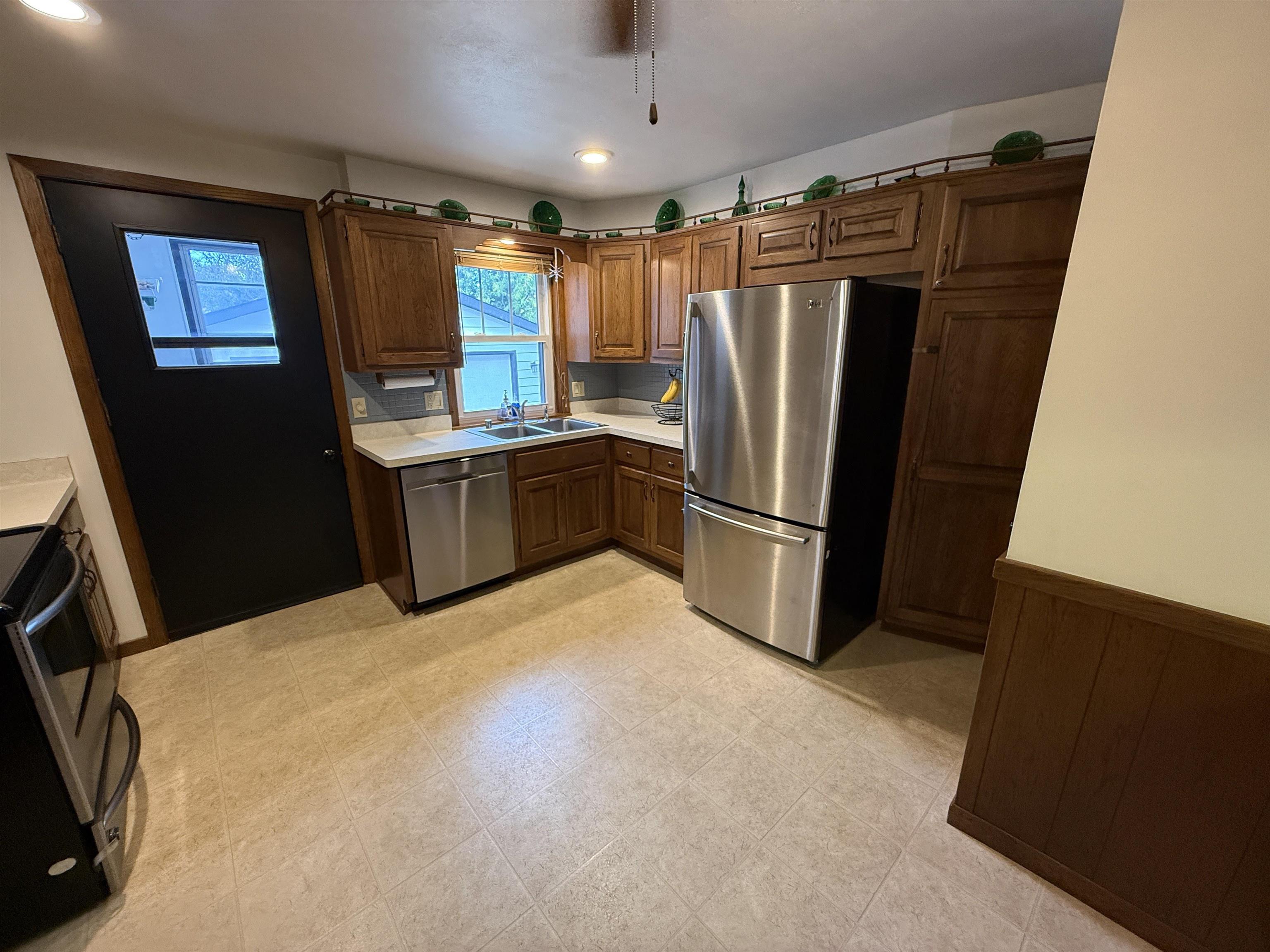 1317 22nd Avenue Monroe, WI 53566 - Photo 23 of 42