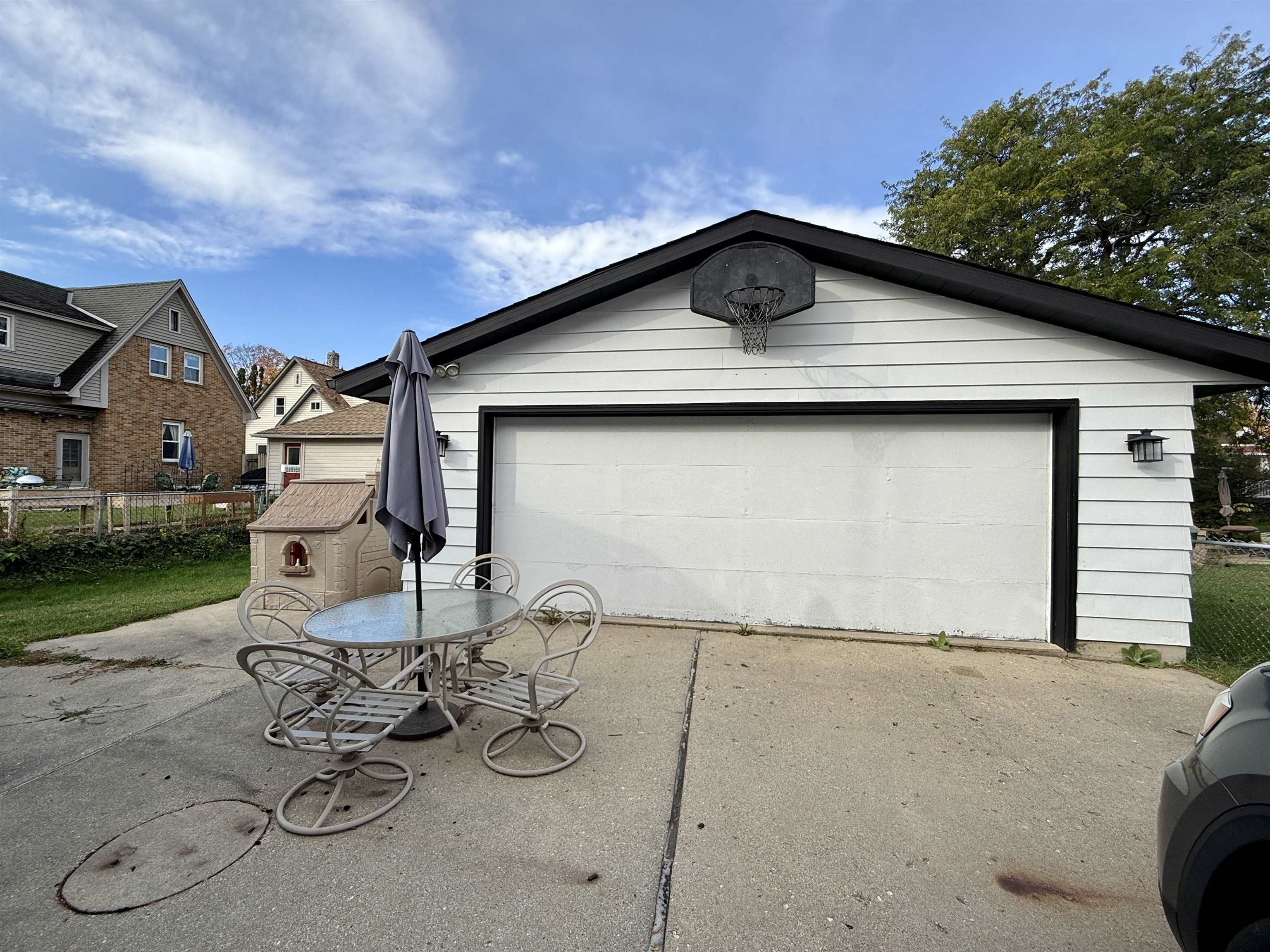 1317 22nd Avenue Monroe, WI 53566 - Photo 4 of 42