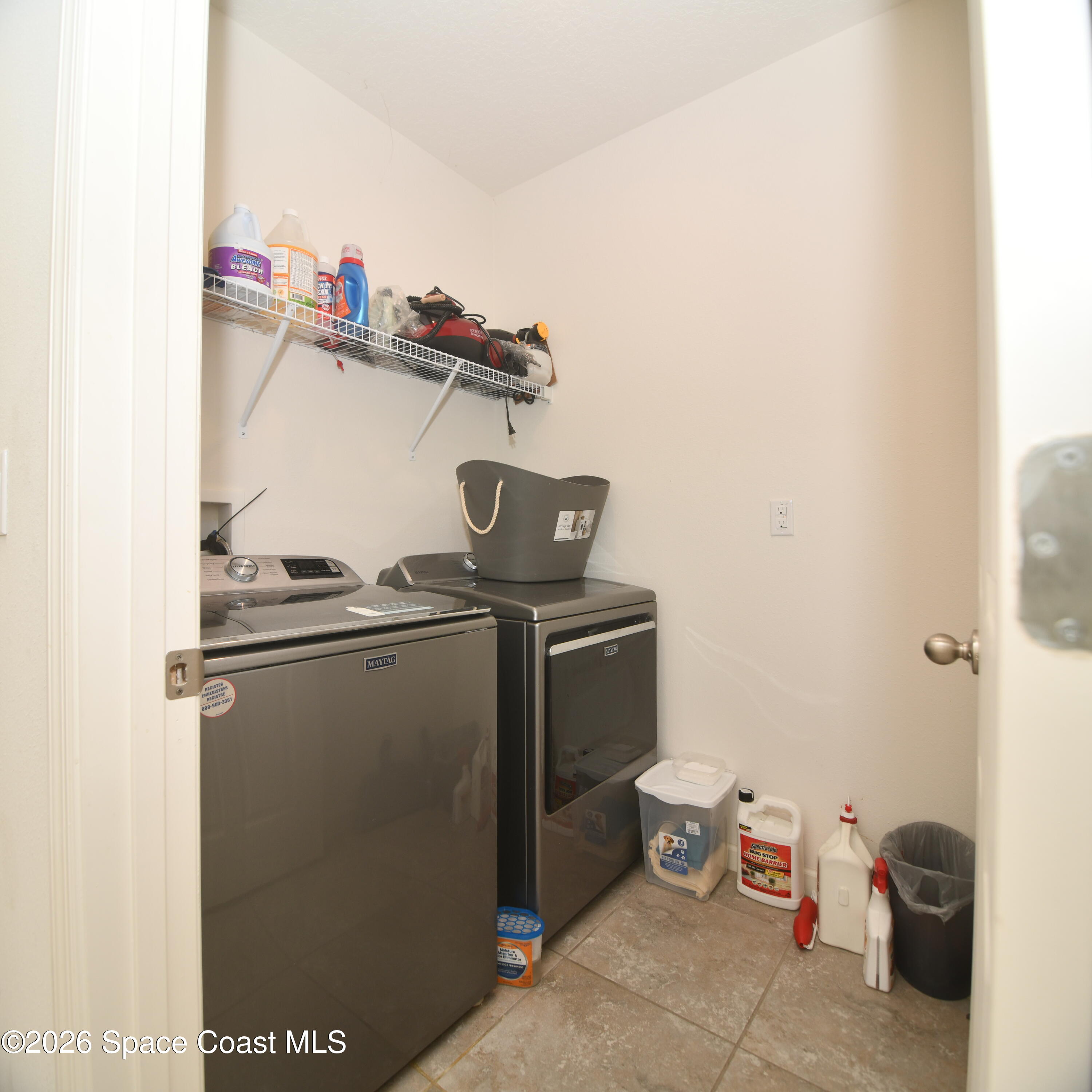 439 Gancedo Street Southwest Palm Bay, FL 32908 - Photo 8 of 23 DSC_0655