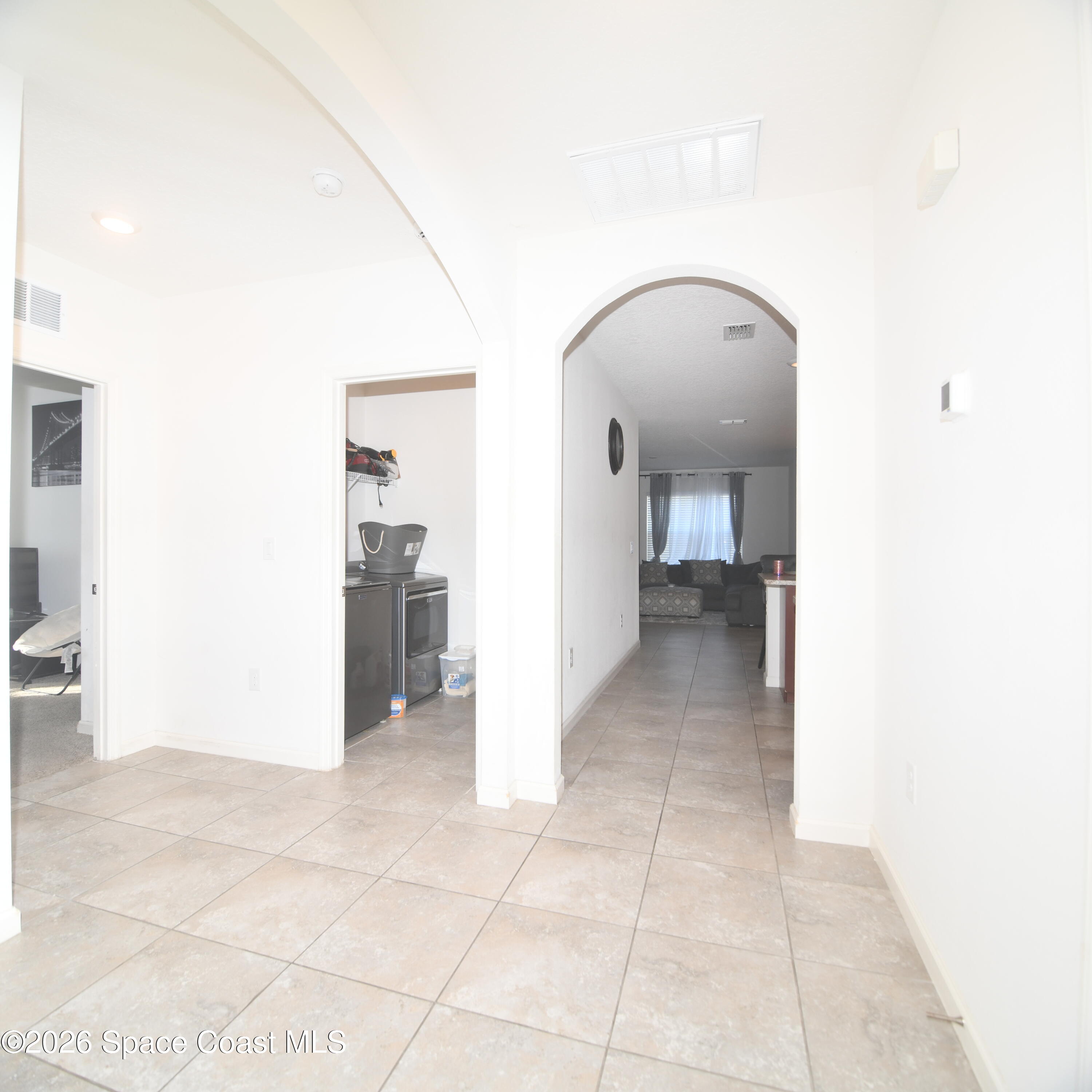 439 Gancedo Street Southwest Palm Bay, FL 32908 - Photo 9 of 23 DSC_0665