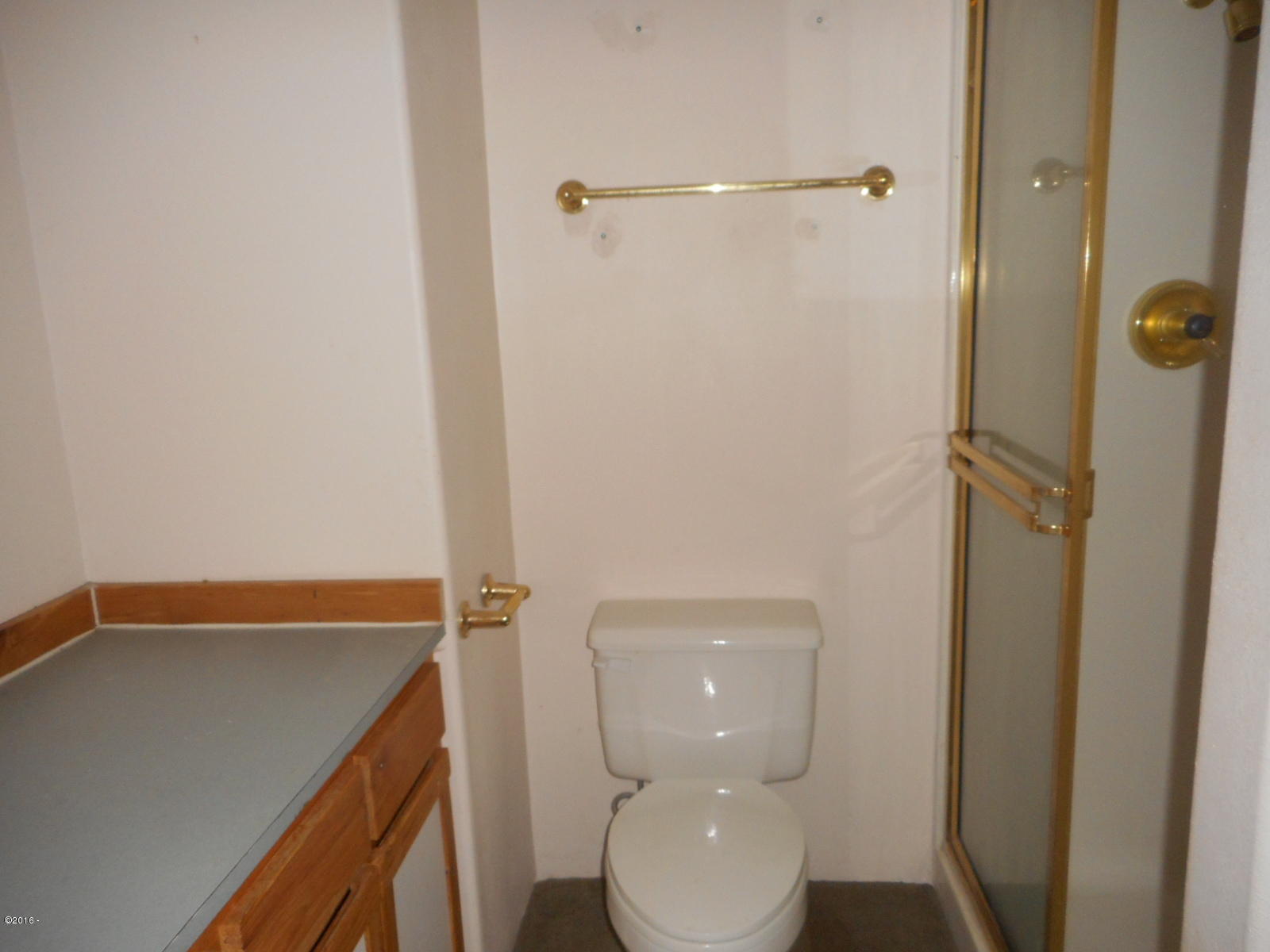 4306 South Schooner Creek Road Lincoln City, OR 97367 - Photo 10 of 22 Bath 2