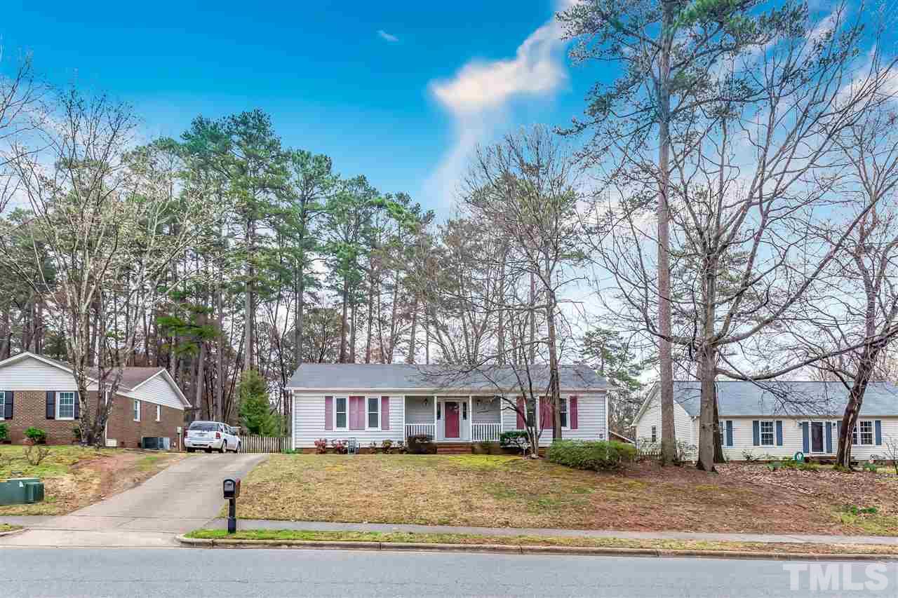 704 Sawmill Road Raleigh, NC 27615 - Photo 2 of 22