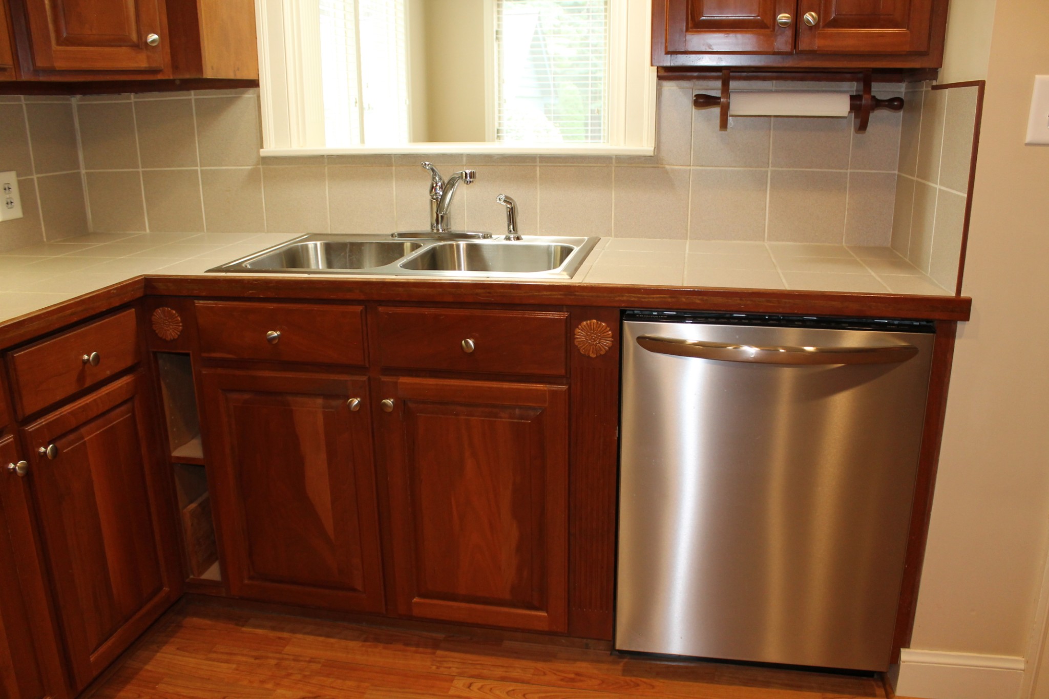 207 Battle Avenue Franklin, TN 37064 - Photo 18 of 67 a kitchen with a sink and a refrigerator