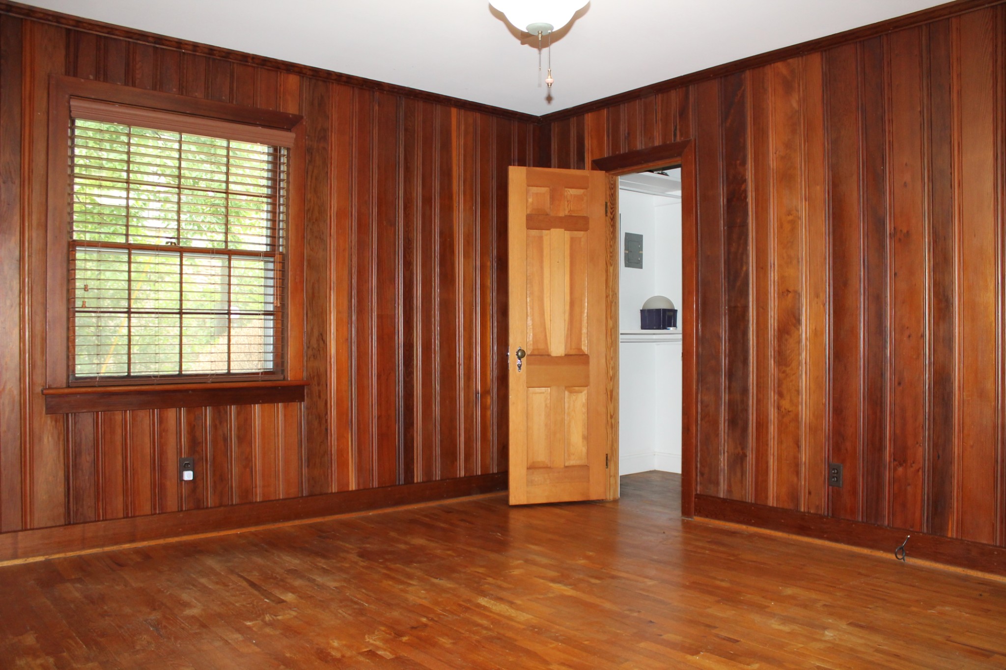 207 Battle Avenue Franklin, TN 37064 - Photo 39 of 67 an empty room with windows