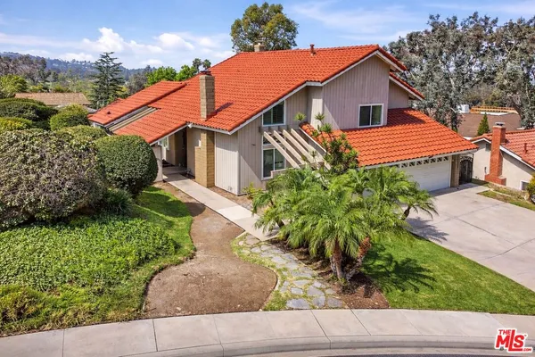 $1,695,000 | 157 South Donna Court, Anaheim, CA 92807